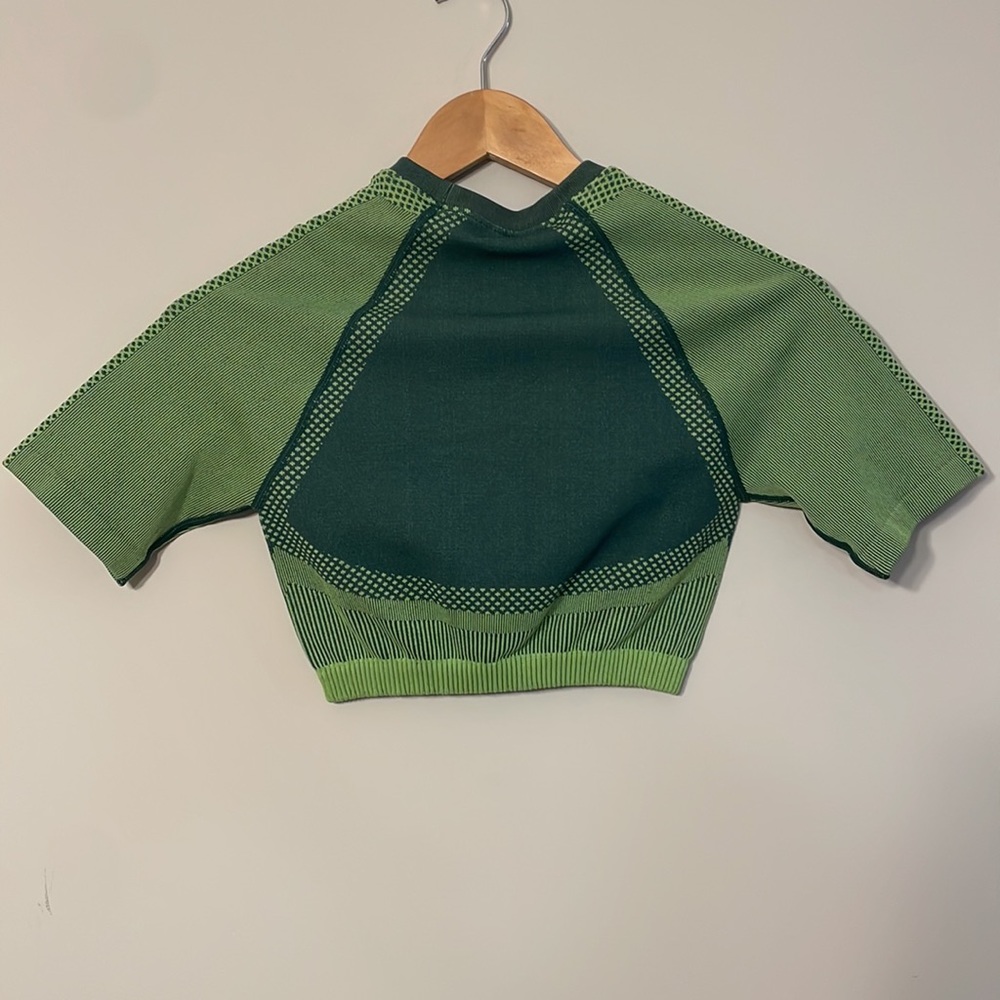 Nwt Fabletics Jessie Seamless Crop Top - image 5